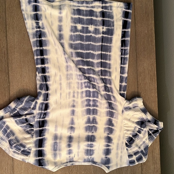 Epic Threads - Picture 3 of 3